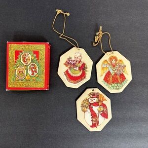 Avon Three Fragrant Tree Trimmings Mountain Fragrance 2 Sided Vintage